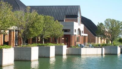 the lake is adjacent to the dining rooms