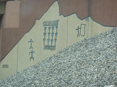 Vegas-Highway215-hieroglyphicss